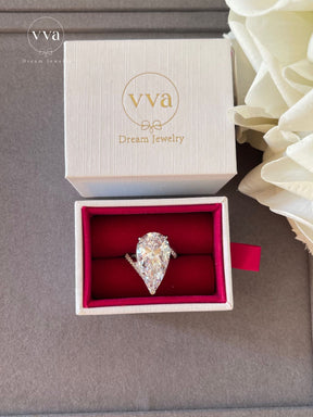 Pear Shape Moissanite Engagement Ring 12ct