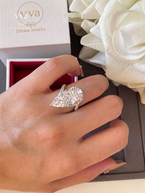 Pear Shape Moissanite Engagement Ring 12ct