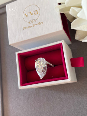 Pear Shape Moissanite Engagement Ring 12ct