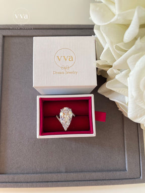 Pear Shape Moissanite Engagement Ring 12ct