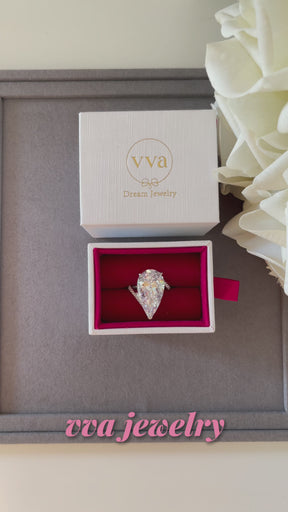 Pear Shape Moissanite Engagement Ring 12ct