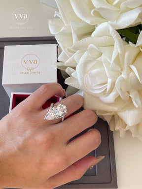 Pear Shape Moissanite Engagement Ring 12ct